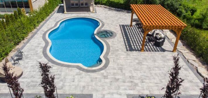 pool builders in Toronto